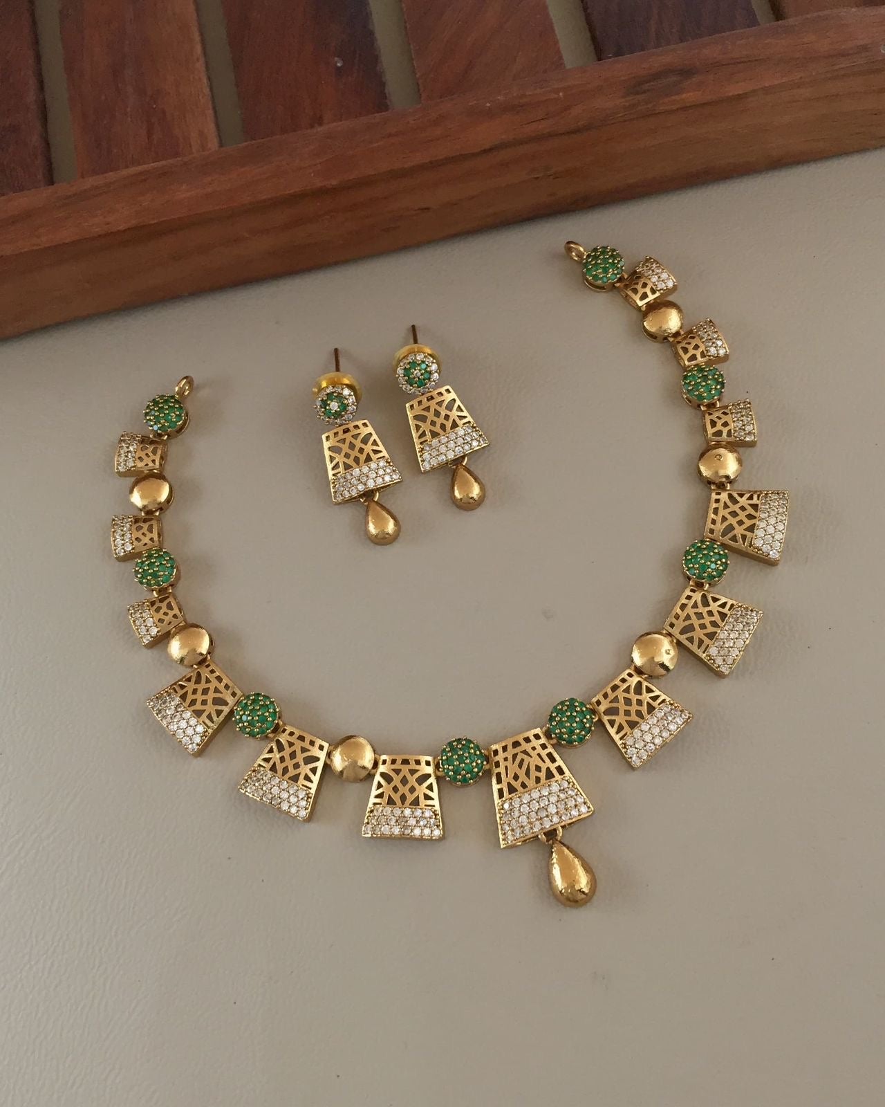 Rectangle necklace