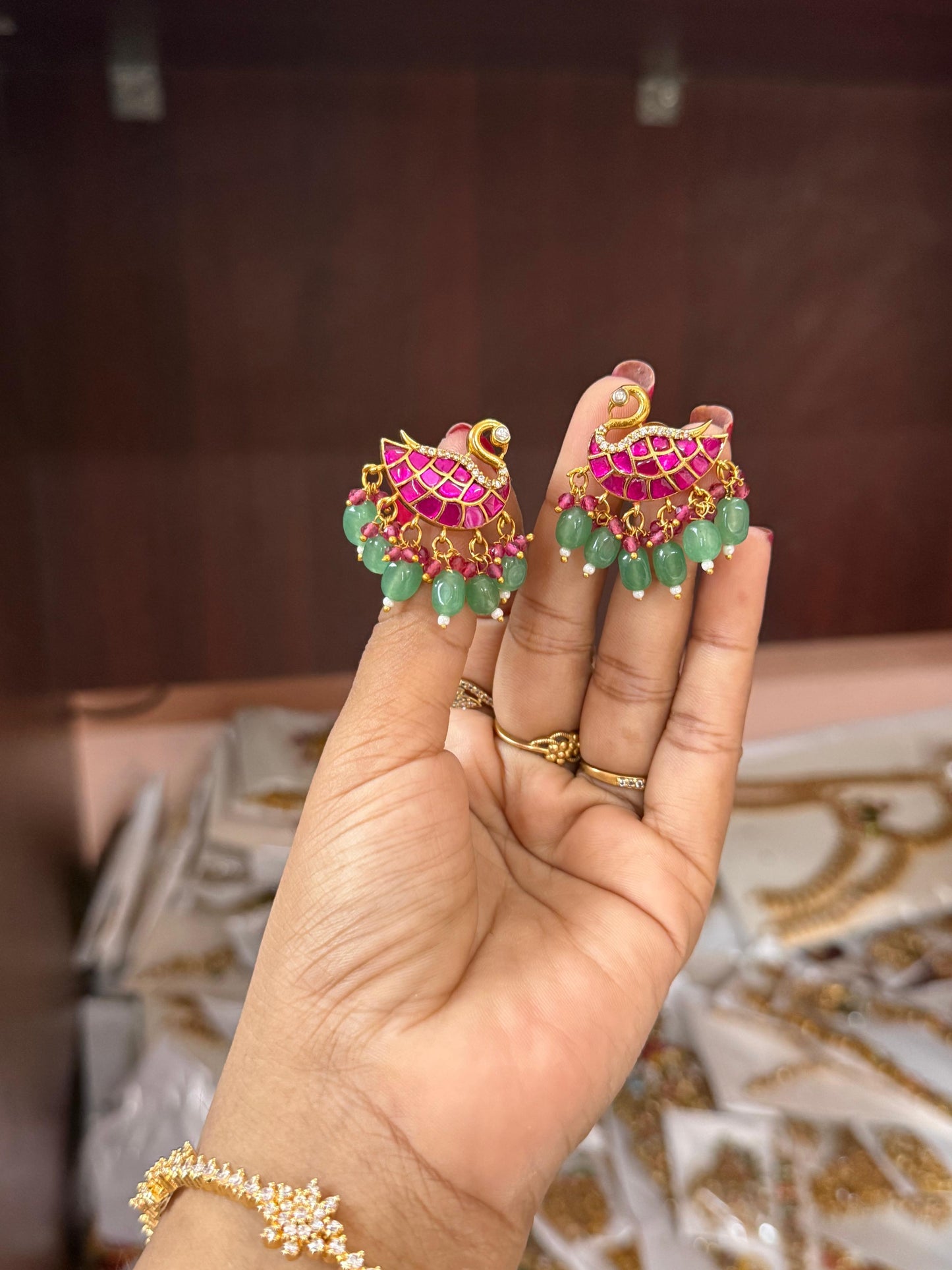 Swan earing hadau