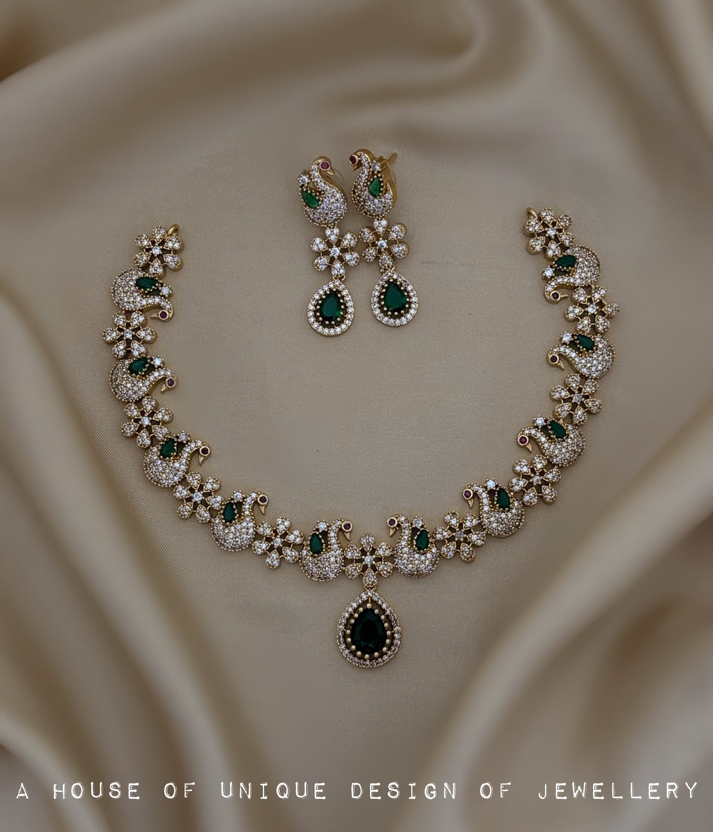 Simple stone necklace