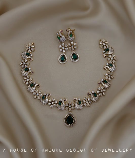 Simple stone necklace
