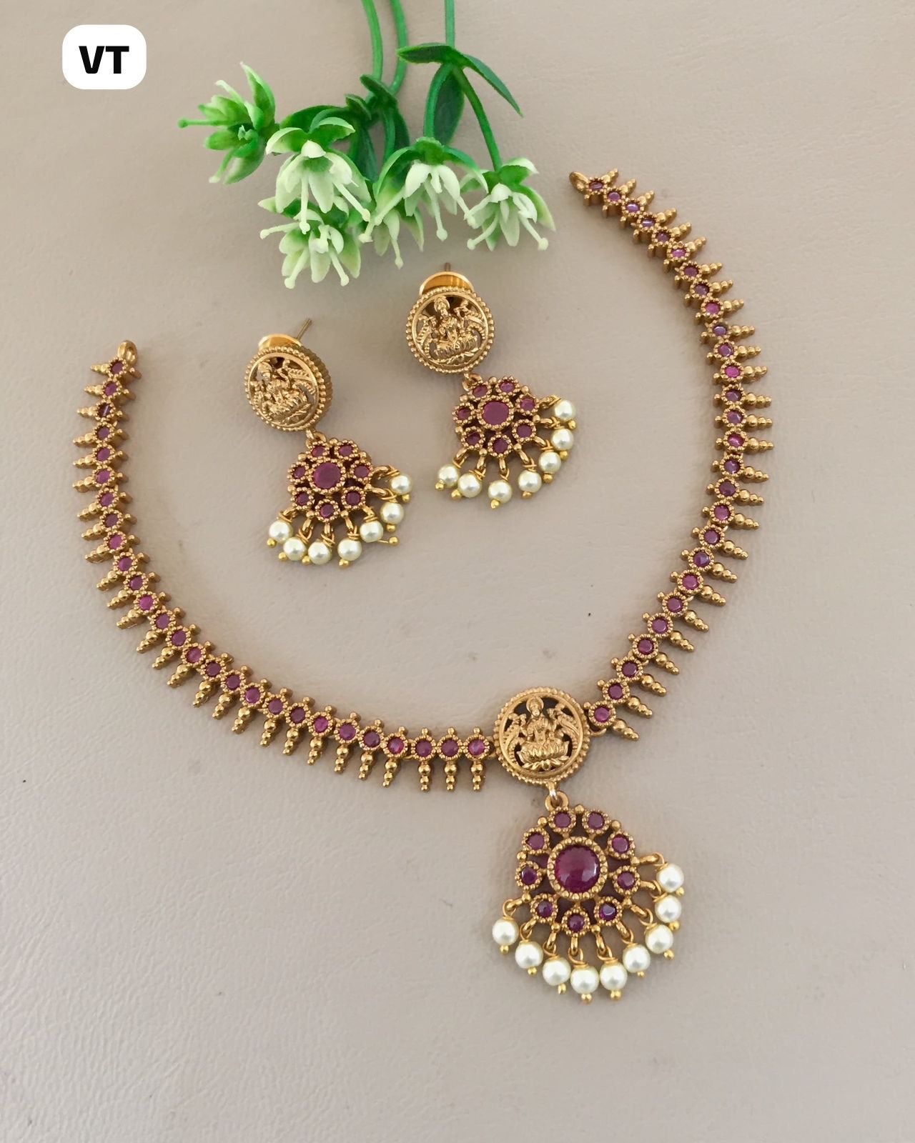Lakshmi pendent necklace