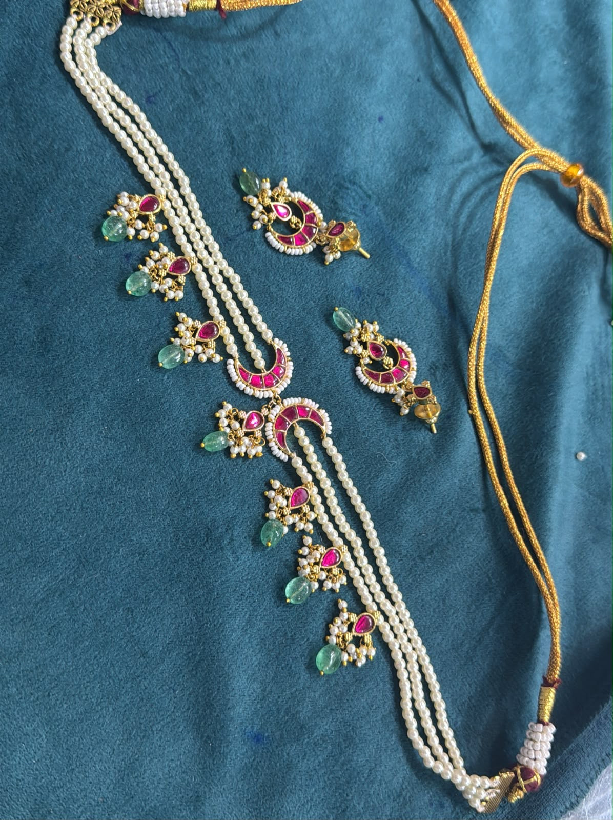 Pearl jadau choker