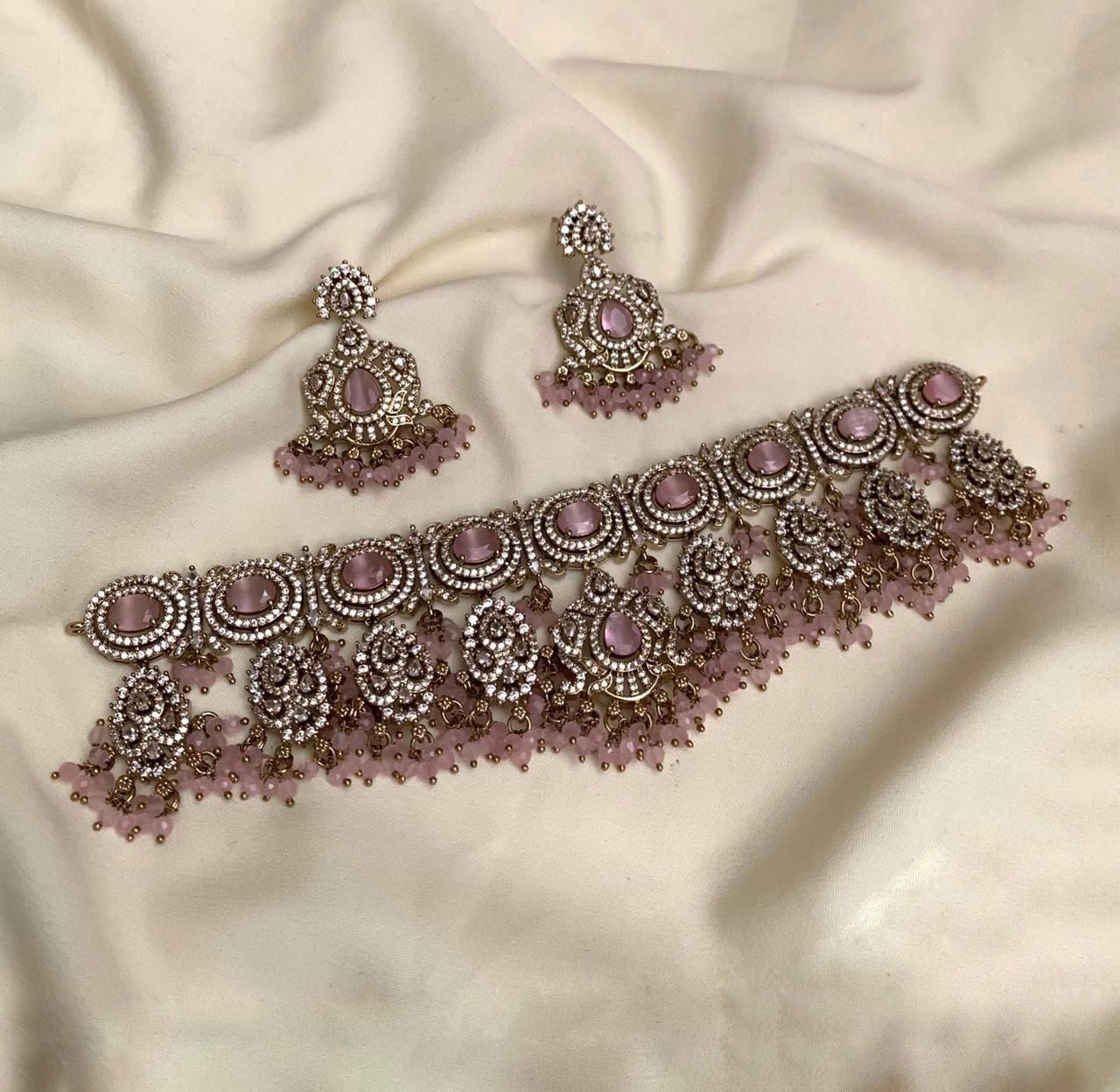 Bridal choker (VJ-8)