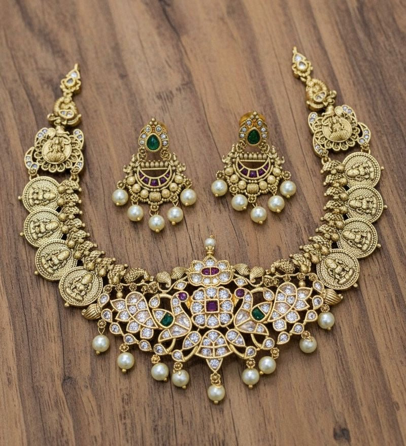 Grand budget necklace