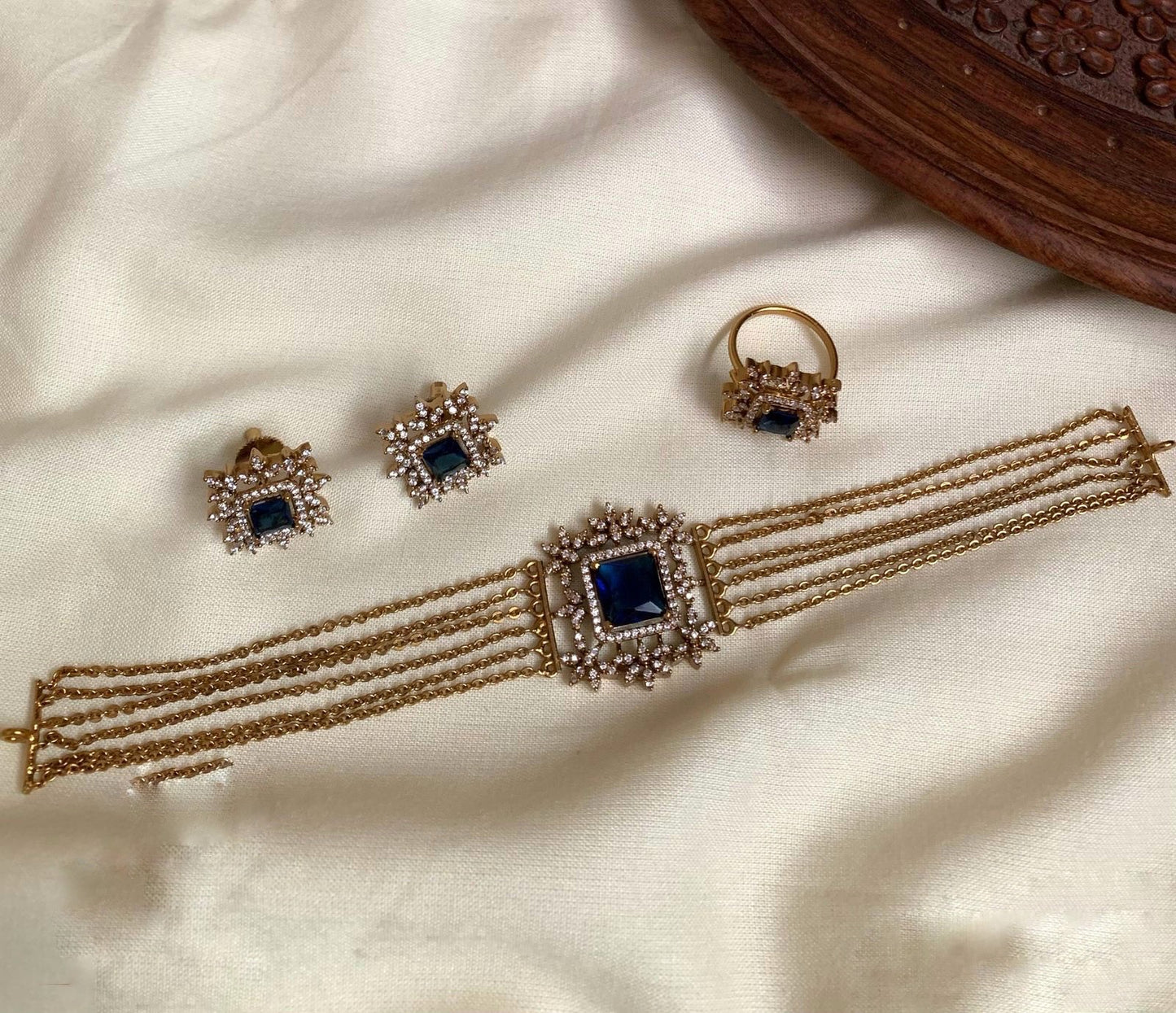 Choker with 6 layer(PJ-69)
