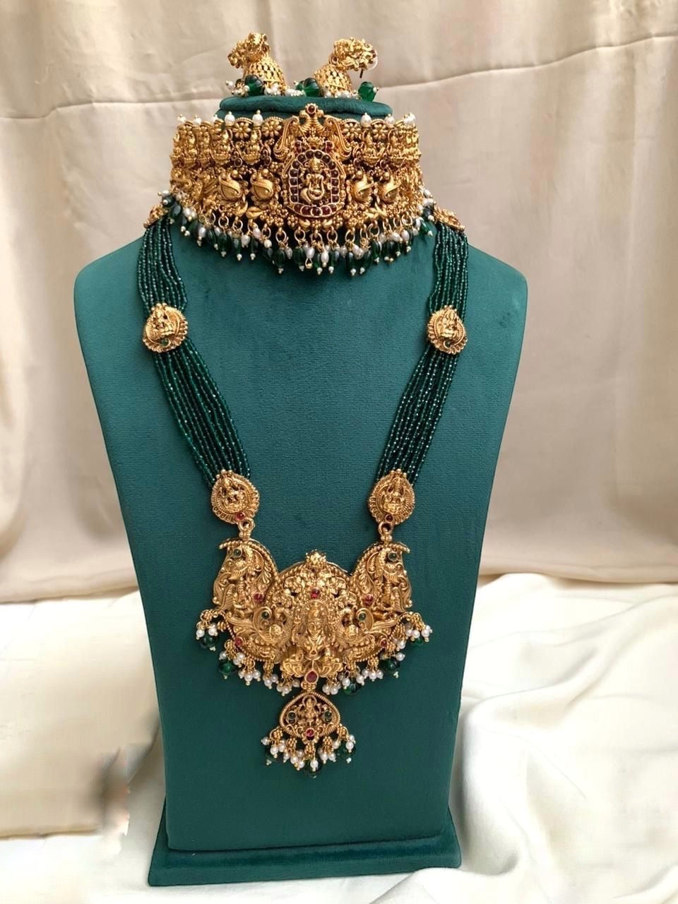 Combo set with chocker