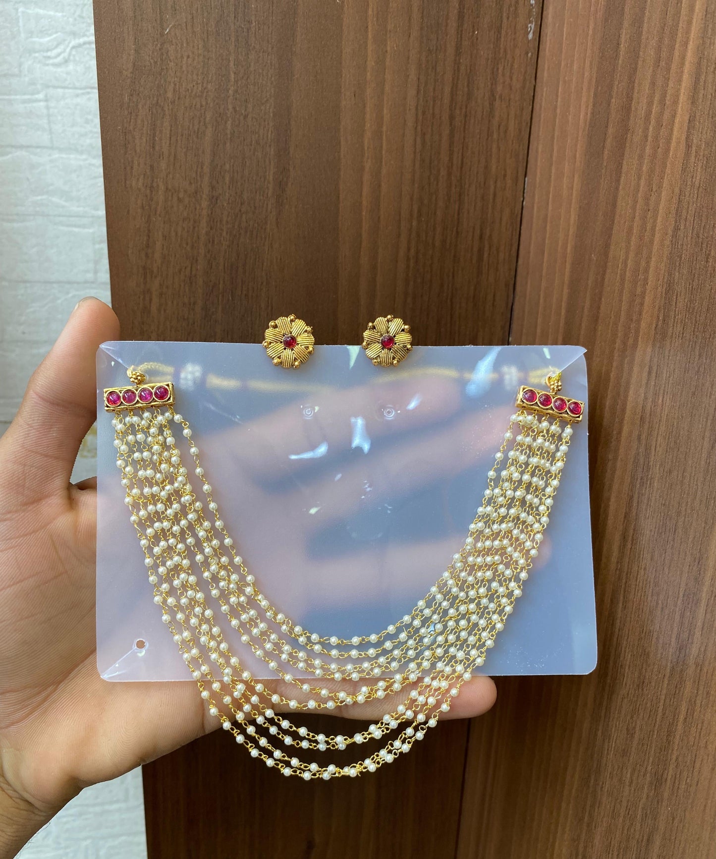 Pearl necklace