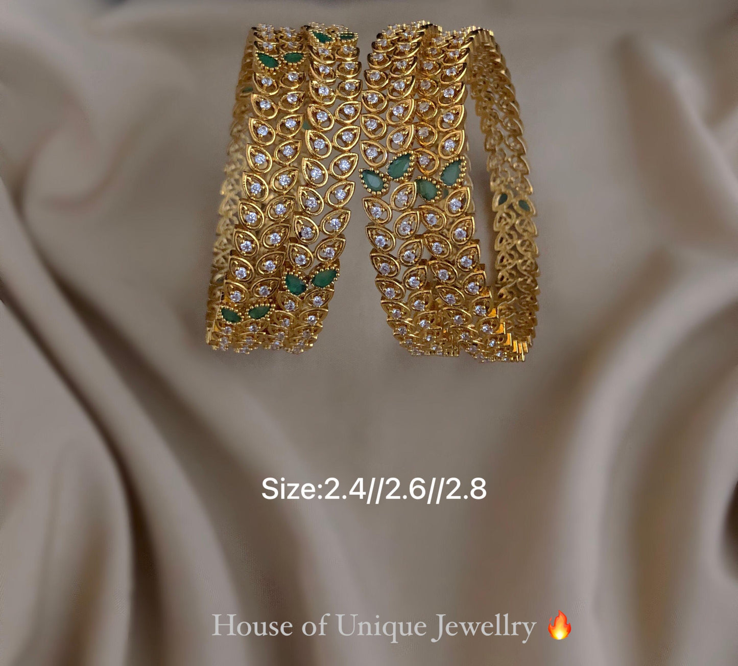 Set of 4 leaf bangles