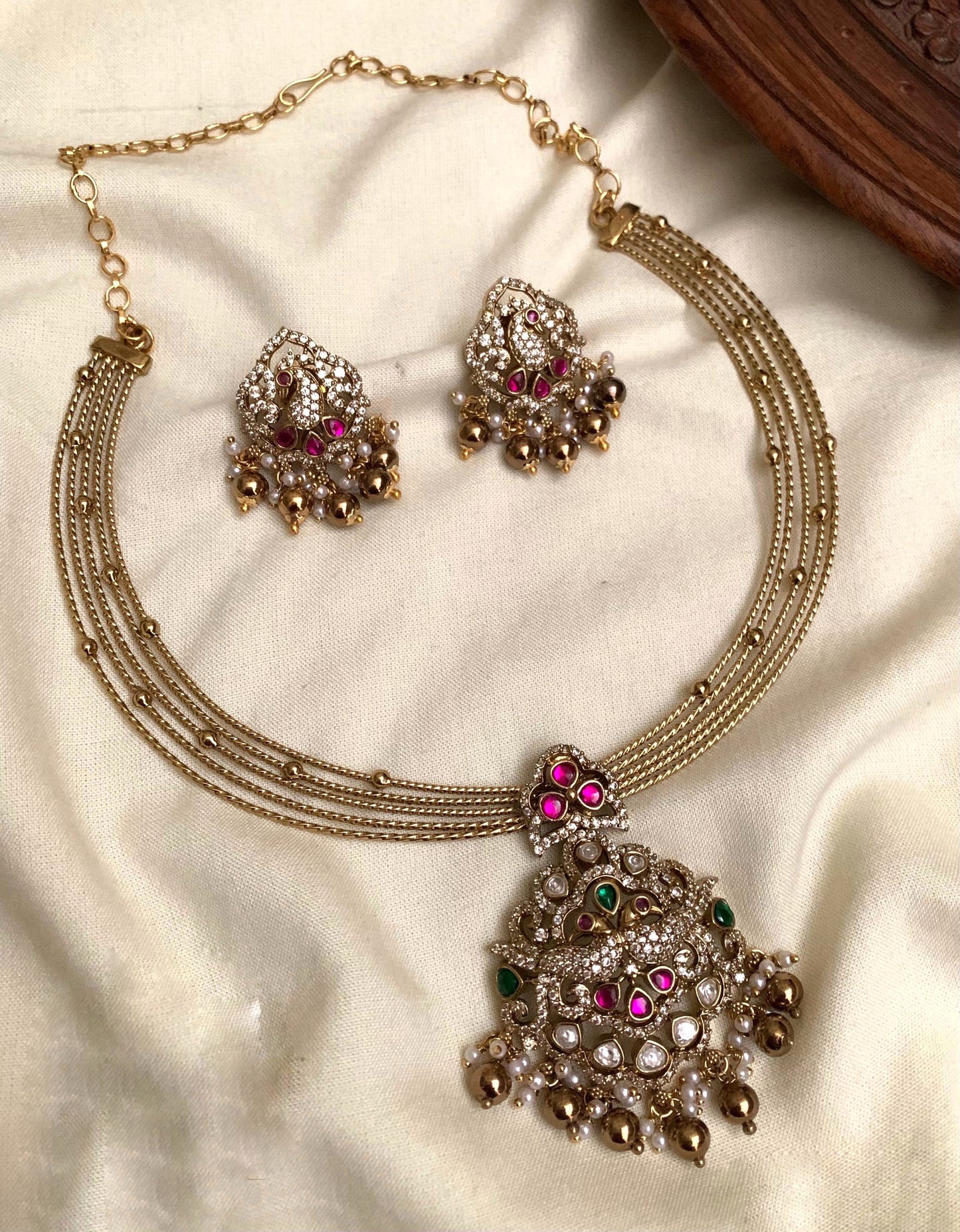 Single pendent necklace (VJ-7)