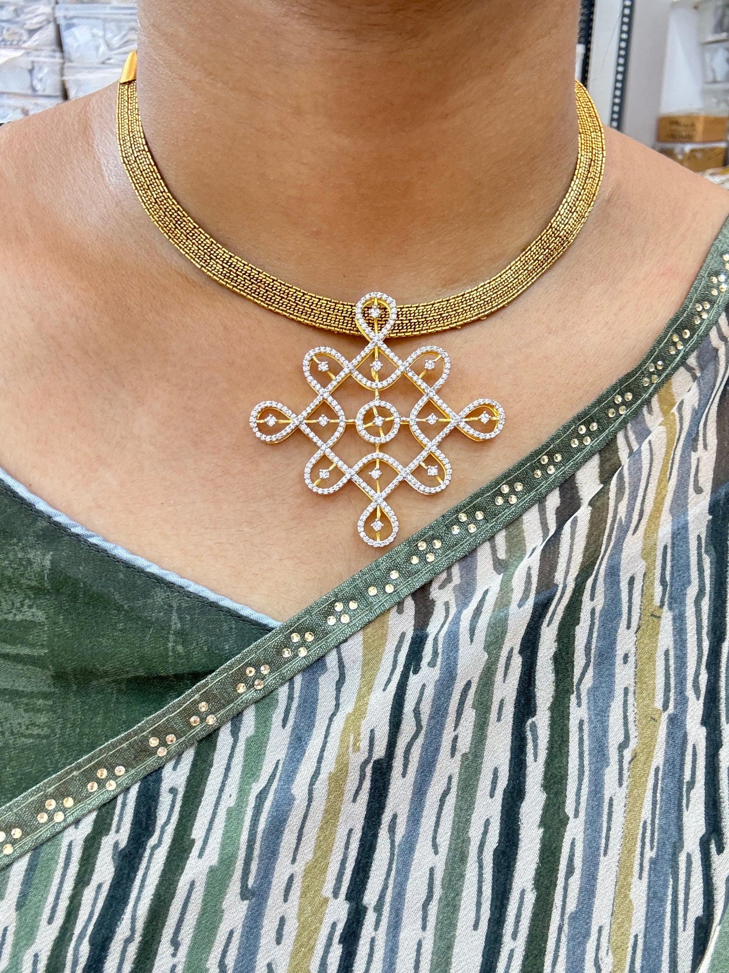 Rangoli design choker