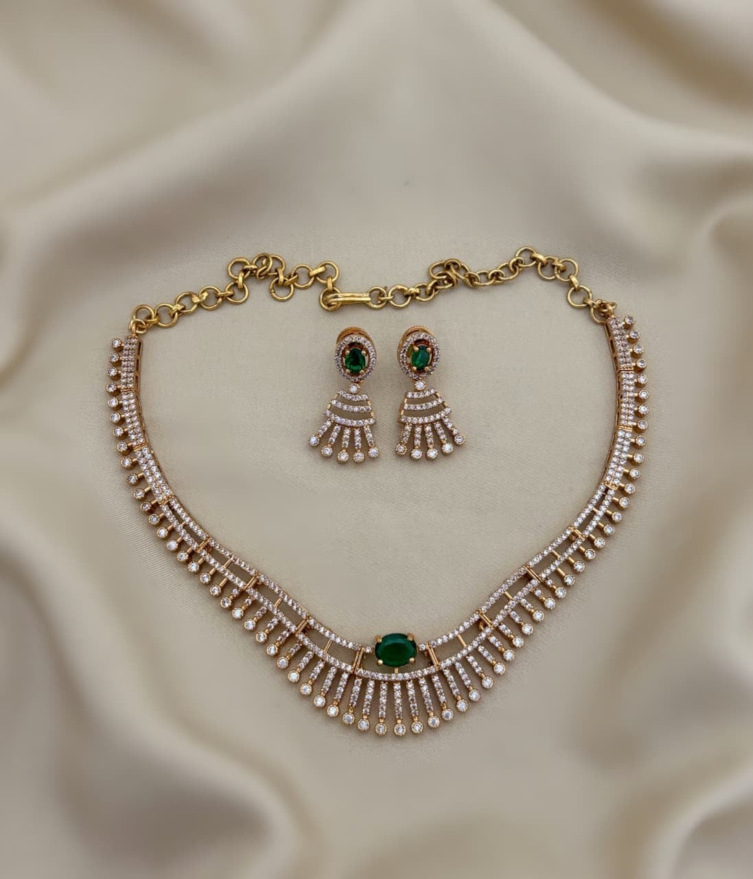 Trending design necklace