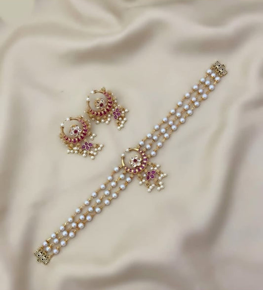 Pearl necklace