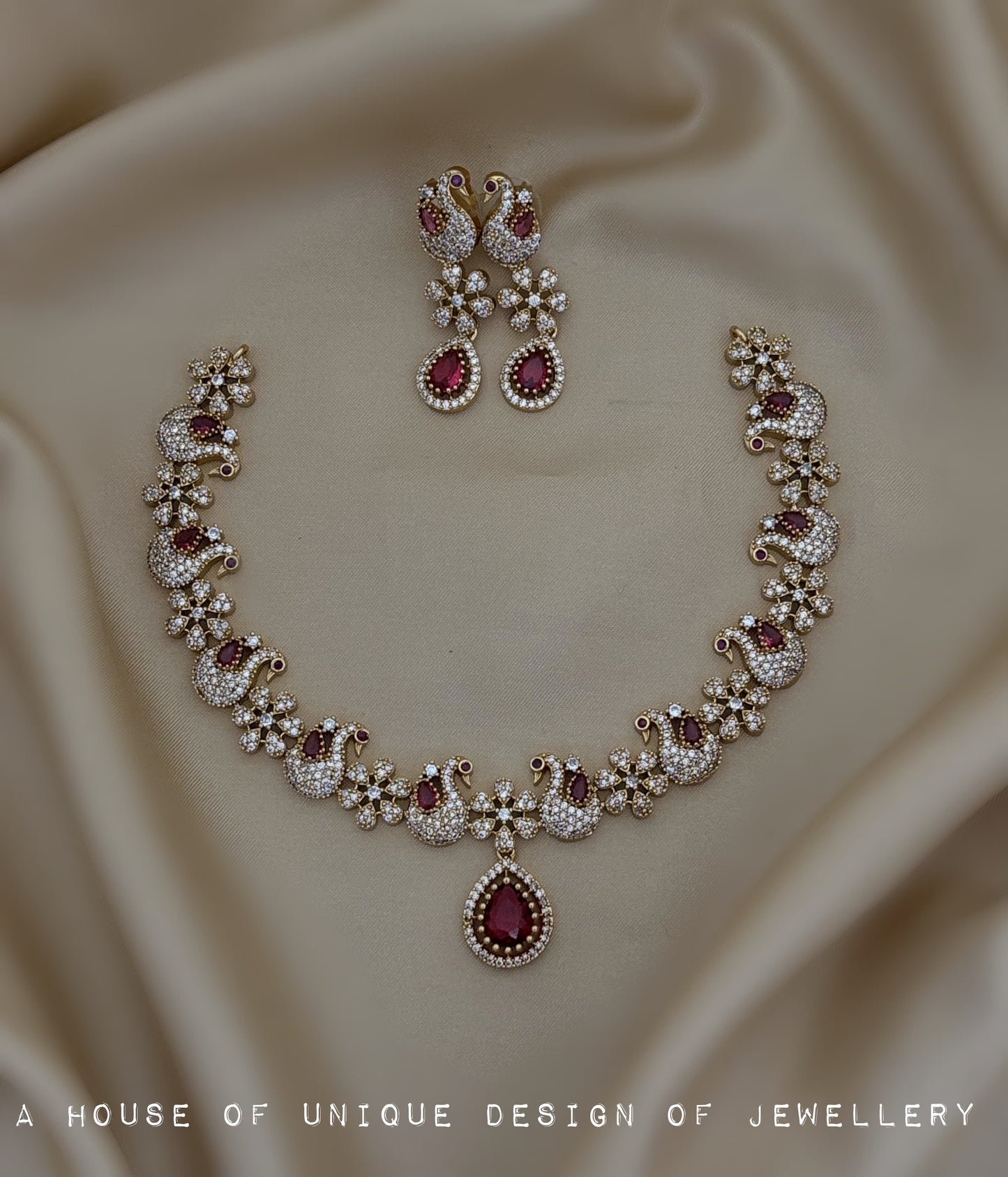 Simple stone necklace