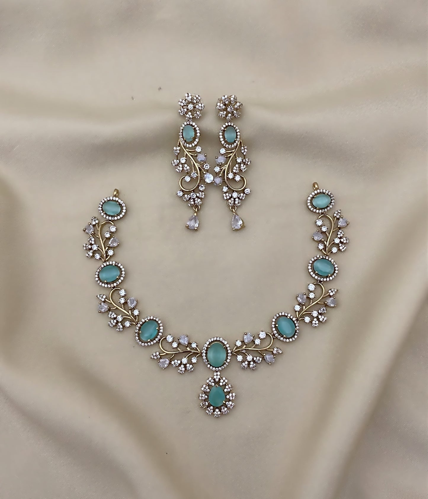 Diamond replica leaf necklace (DR-73)