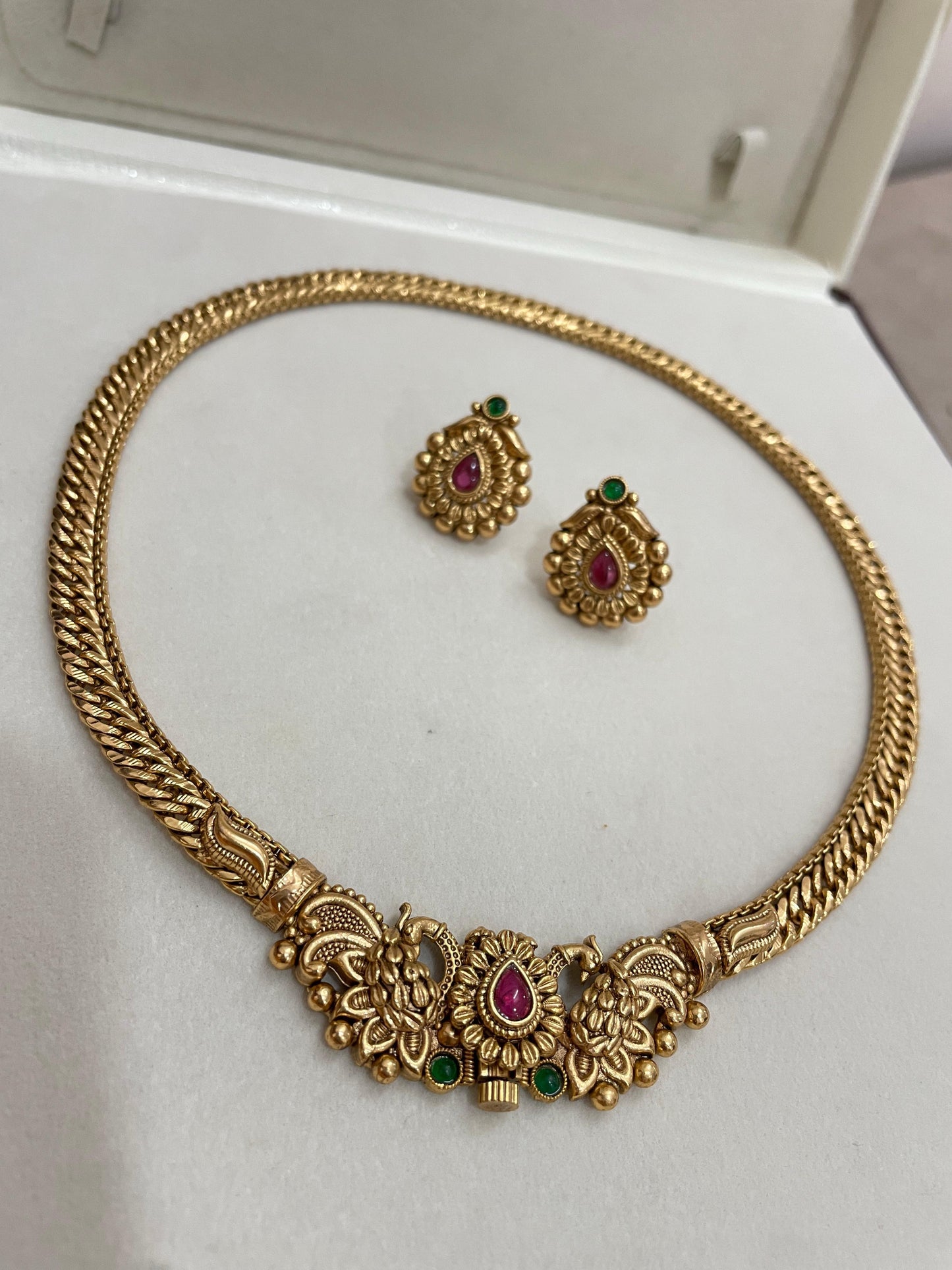 Premium screw necklace