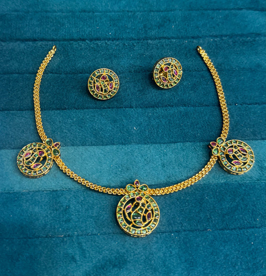 3 pendent necklace