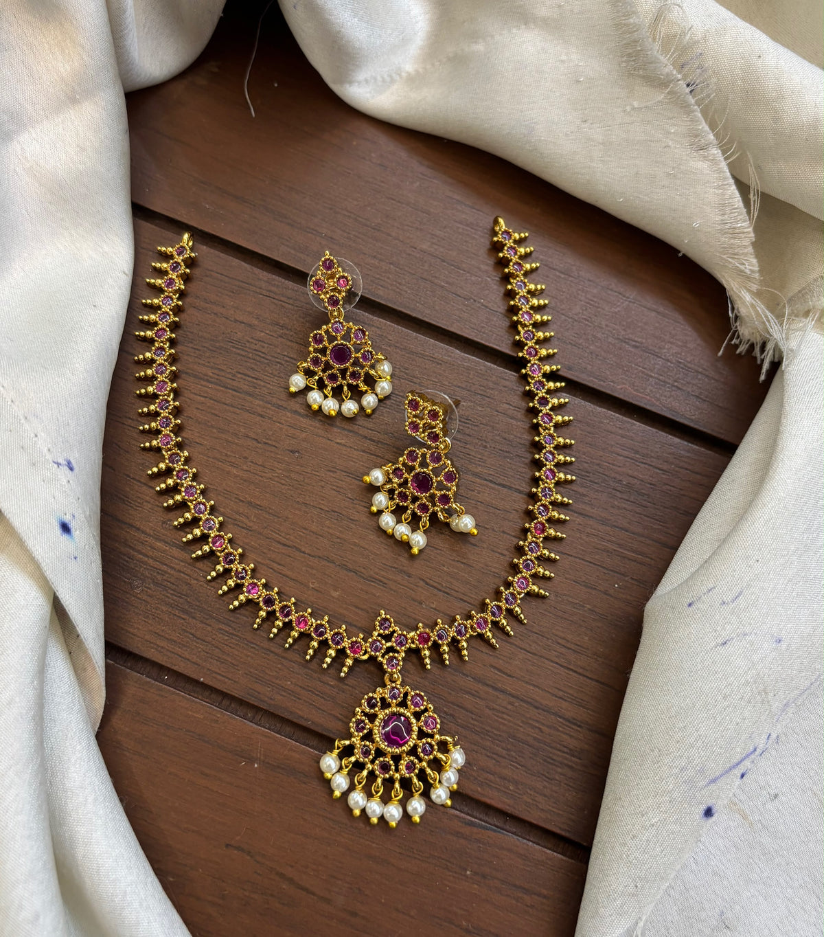 Simple necklace