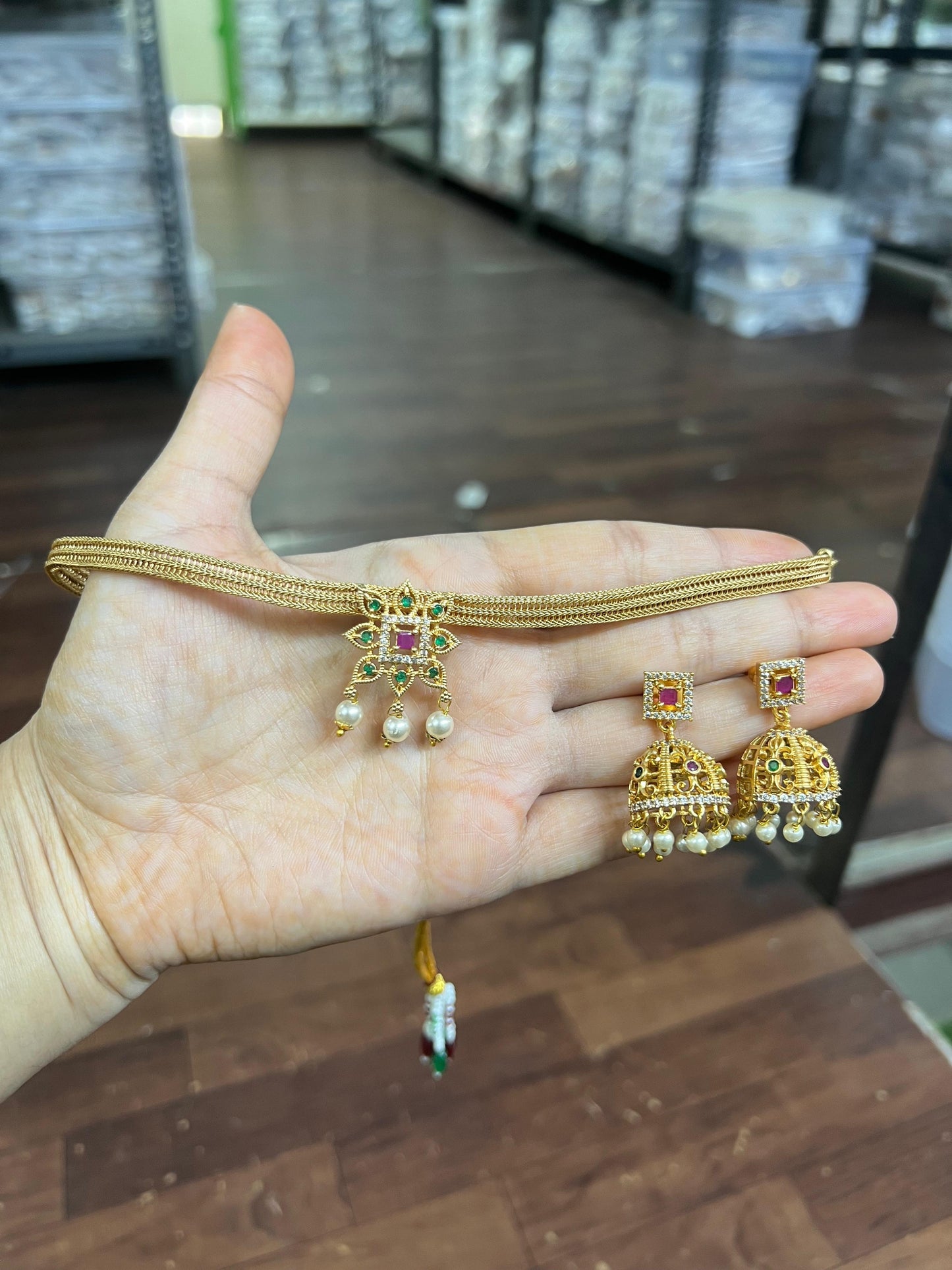 Square chocker