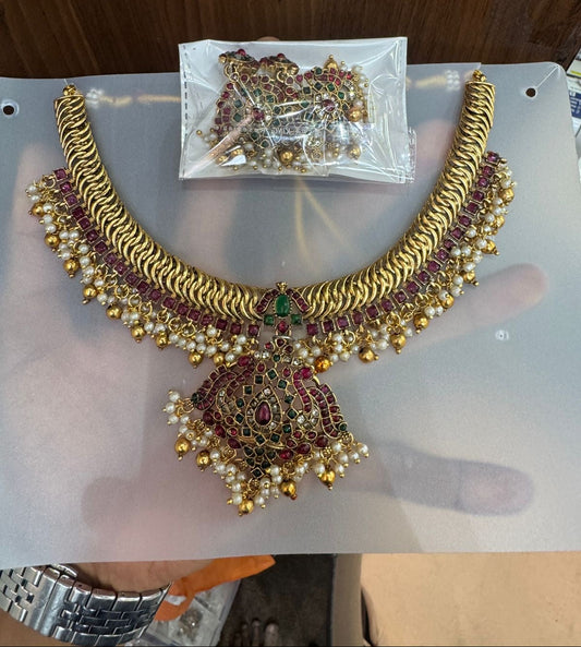 Simple jilebi necklace