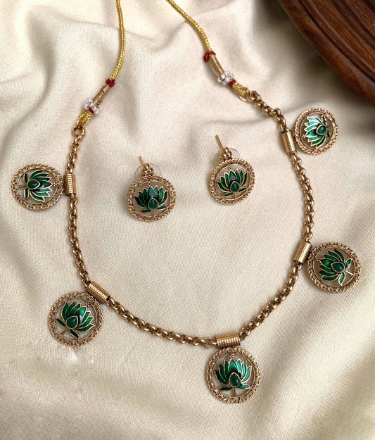 Round lotus necklace (N-65)