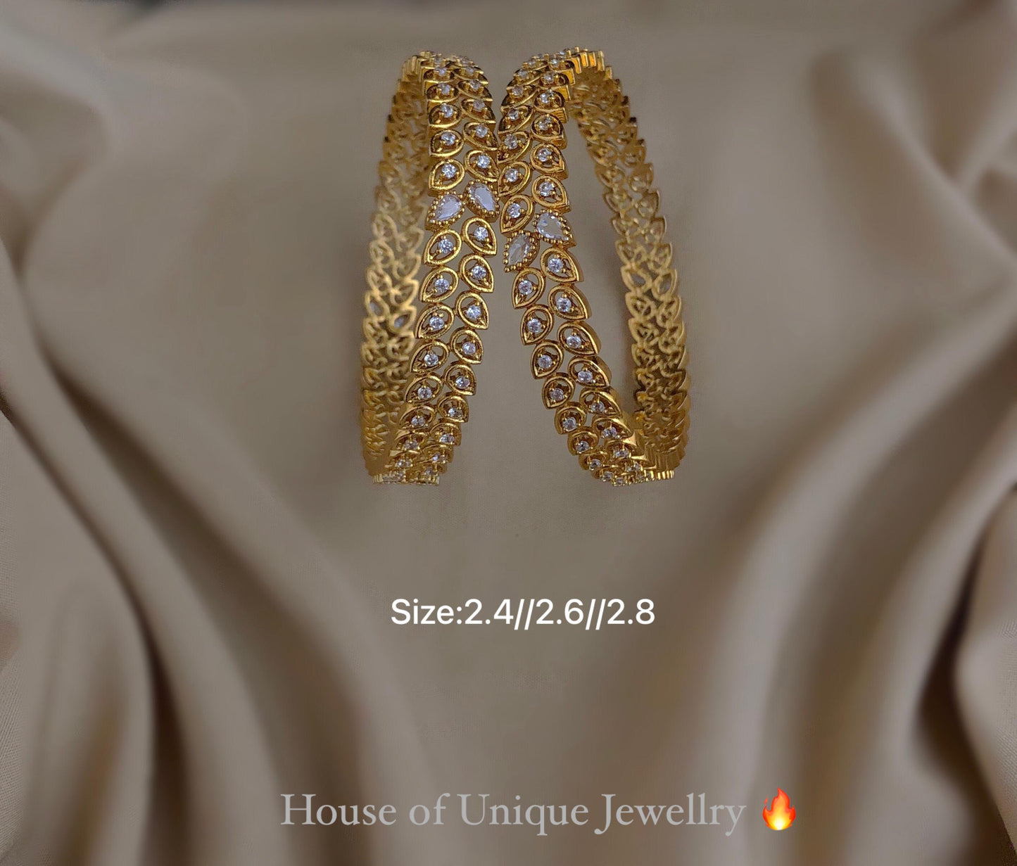Leaf design bangles