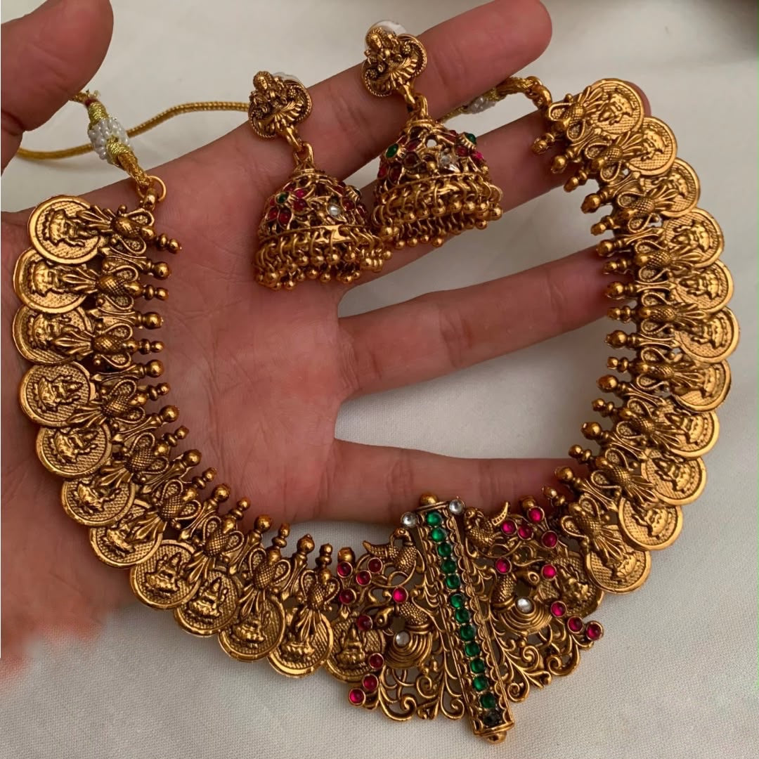 Grand necklace